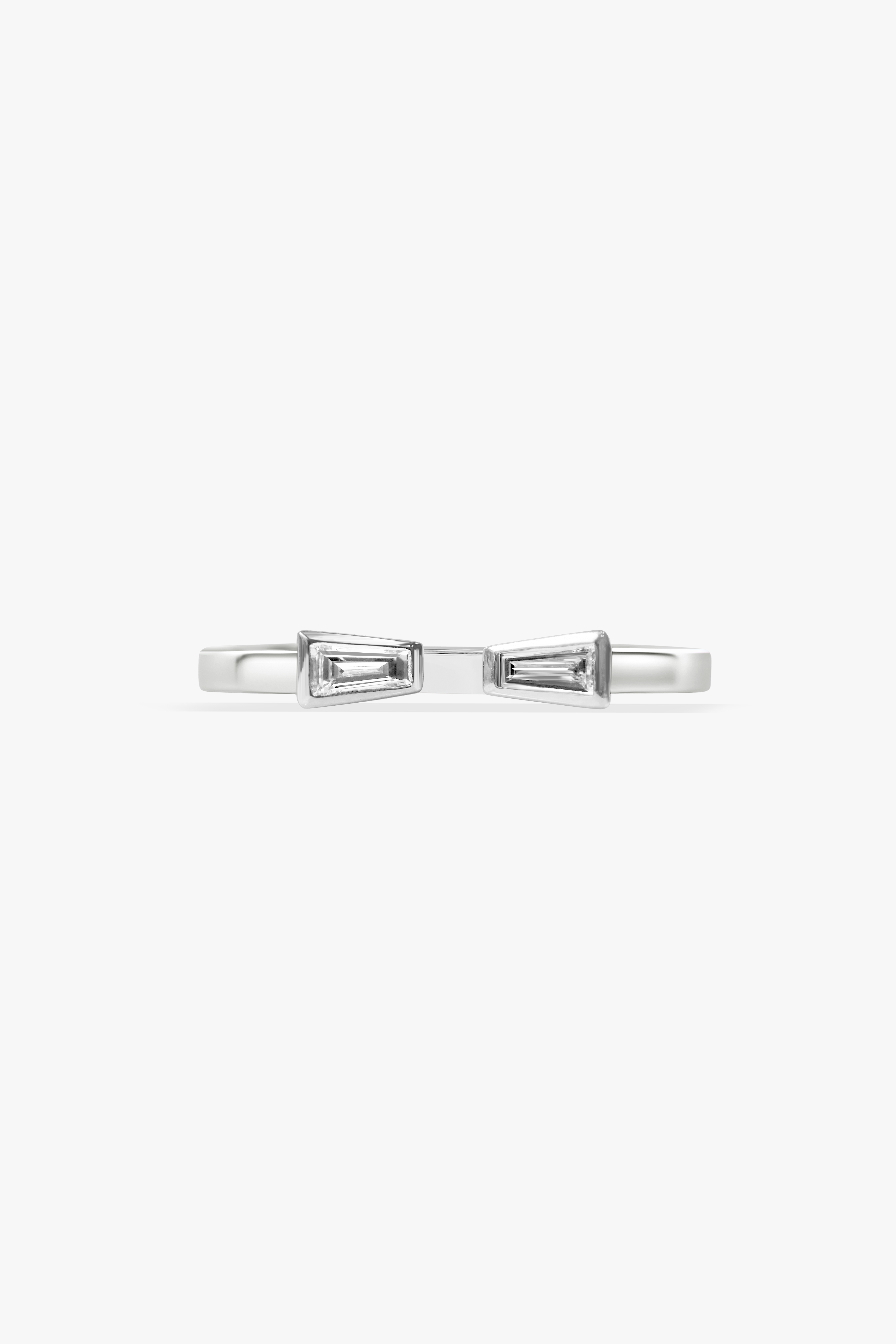 Open Huggie Taper Baguette Band