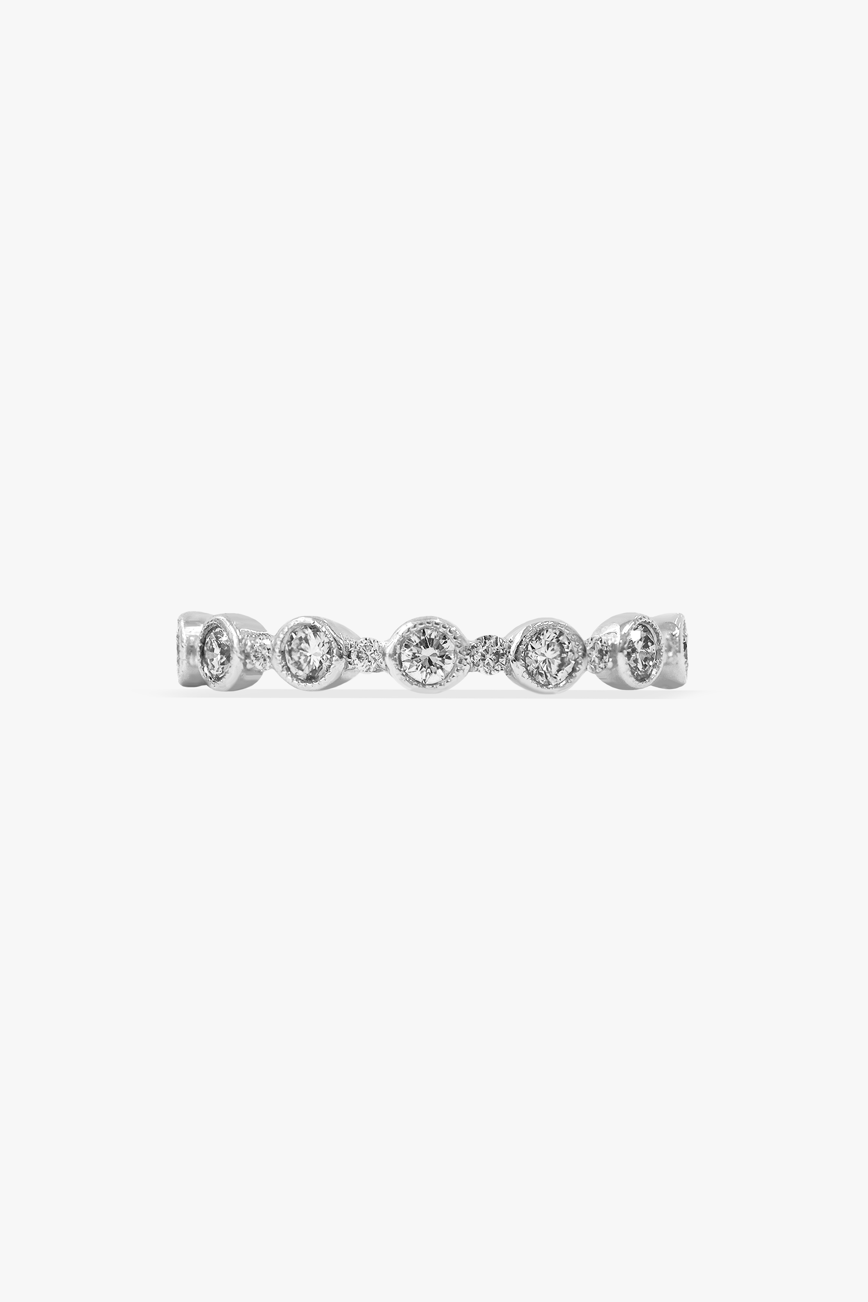 Accent Bezel Setting Band